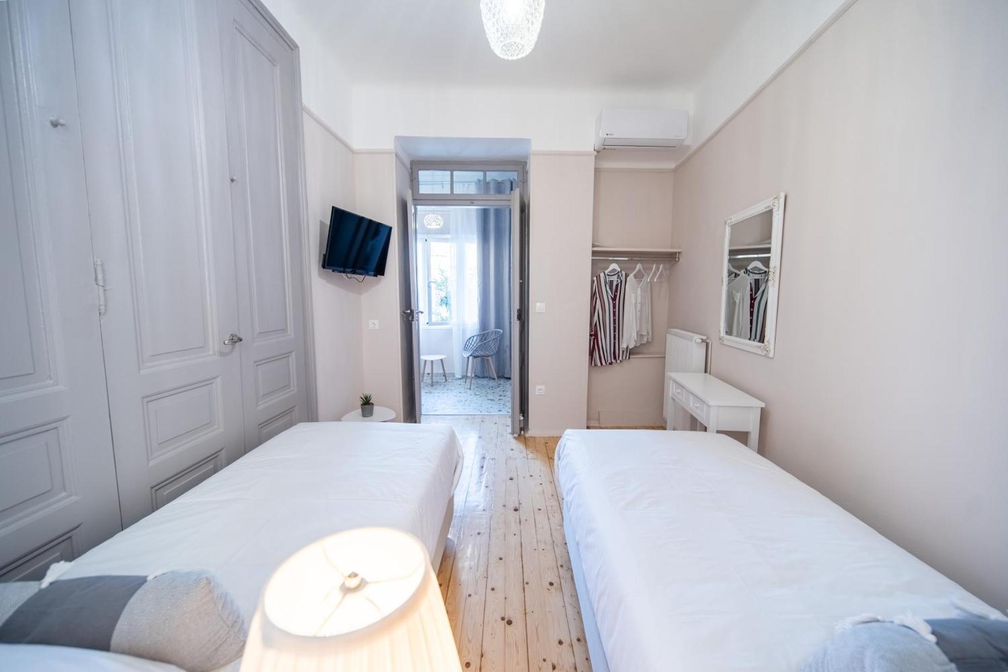 Oikia Tripodon Apartment Athens Luaran gambar