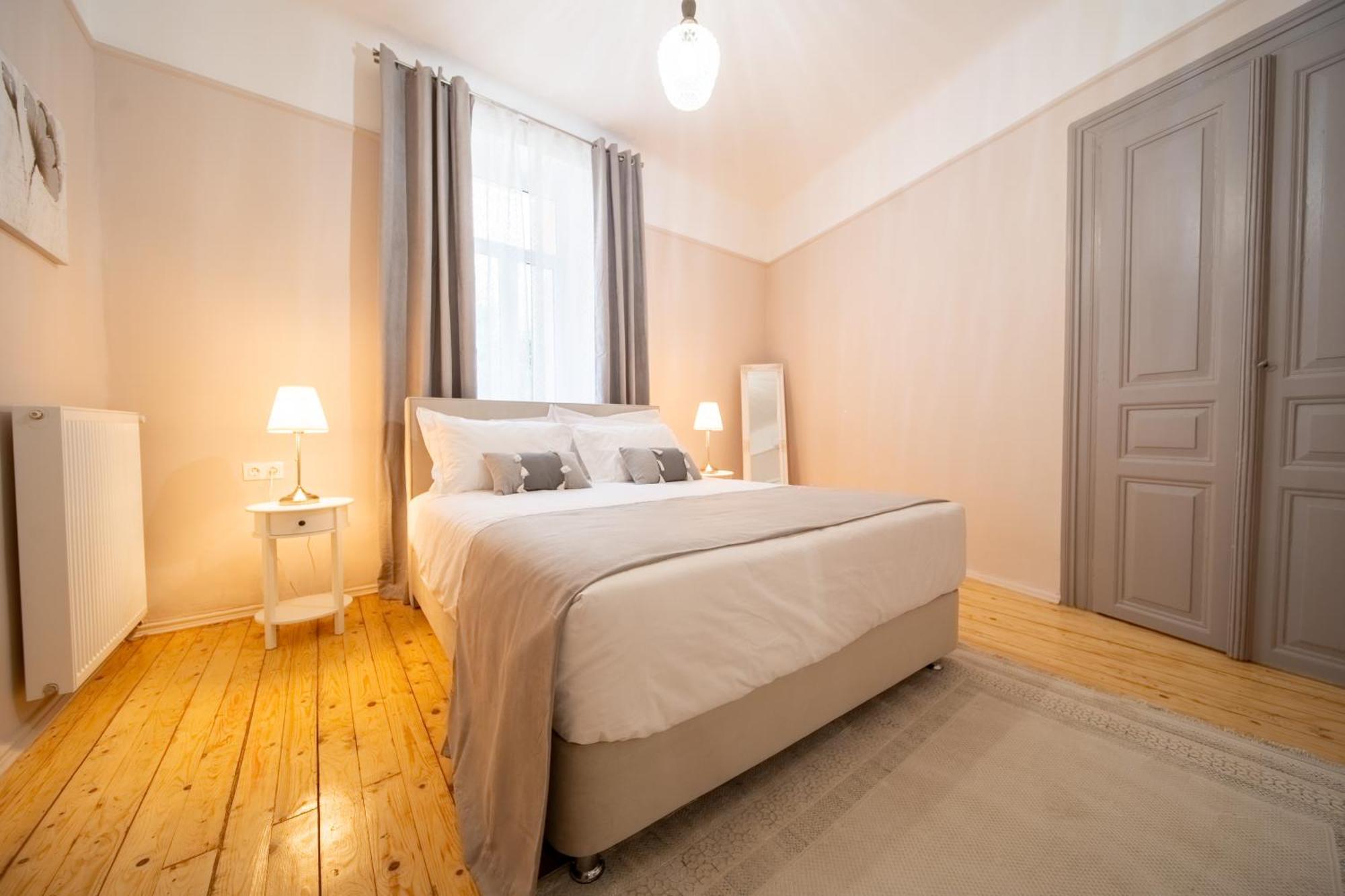 Oikia Tripodon Apartment Athens Luaran gambar